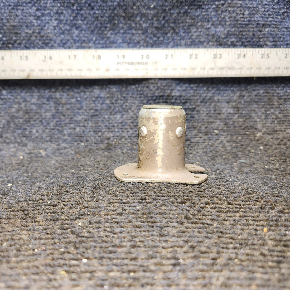 Used aircraft parts for sale, 0513311-1 Cessna 172E Control Tube Support LH