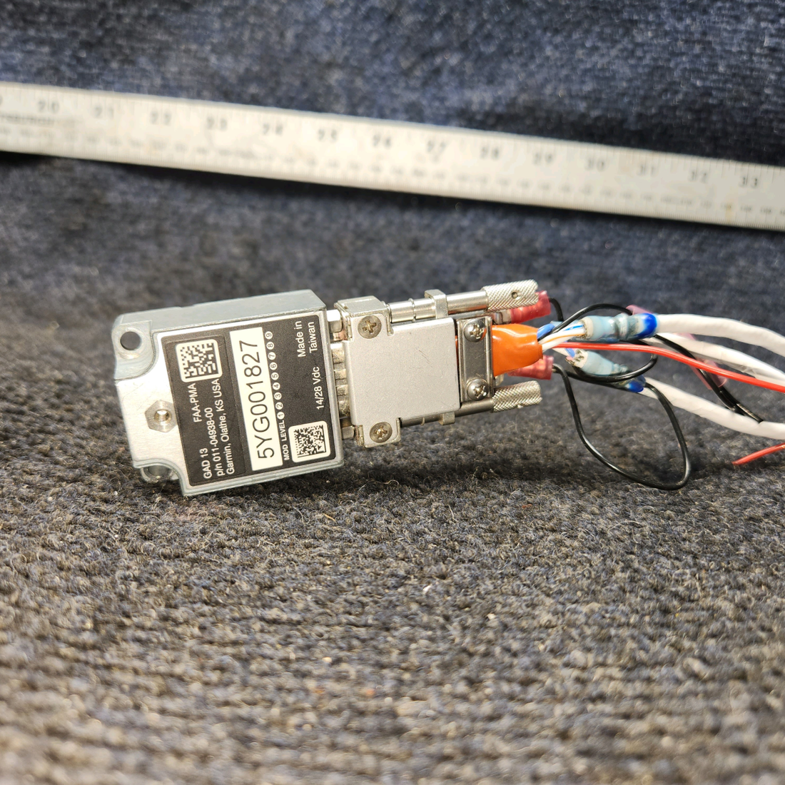 Used aircraft parts for sale, 011-03809-00 Garmin G5 Cessna 172E Primary Attitude Display W/ Connector With GAD 13 & Probe