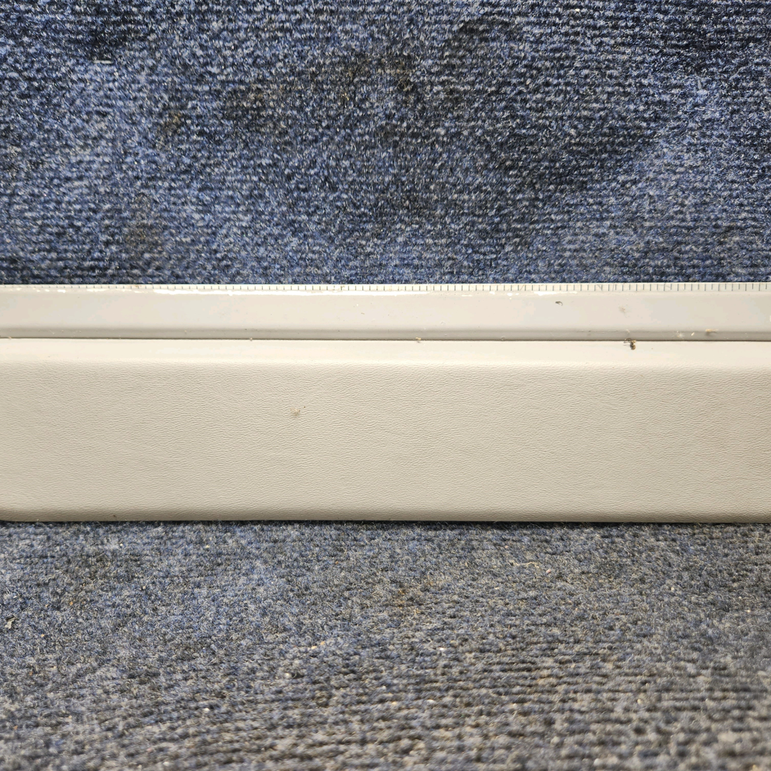 Used aircraft parts for sale, 0515024-11 Cessna 172RG TRIM HEADLINE LH