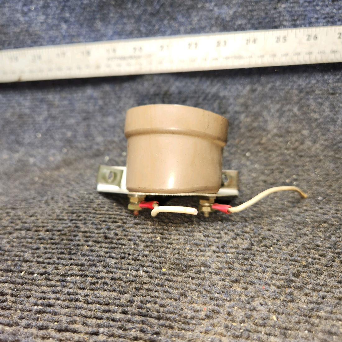 Used aircraft parts for sale, S1407-6 Cessna 182G Stall Warning Horn with Bracket