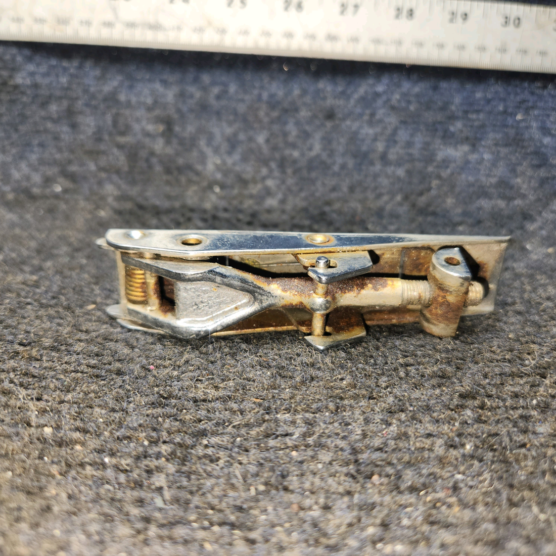 Used aircraft parts for sale, 60384013 Beechcraft 95-55B Nose Baggage Door Latch Assembly