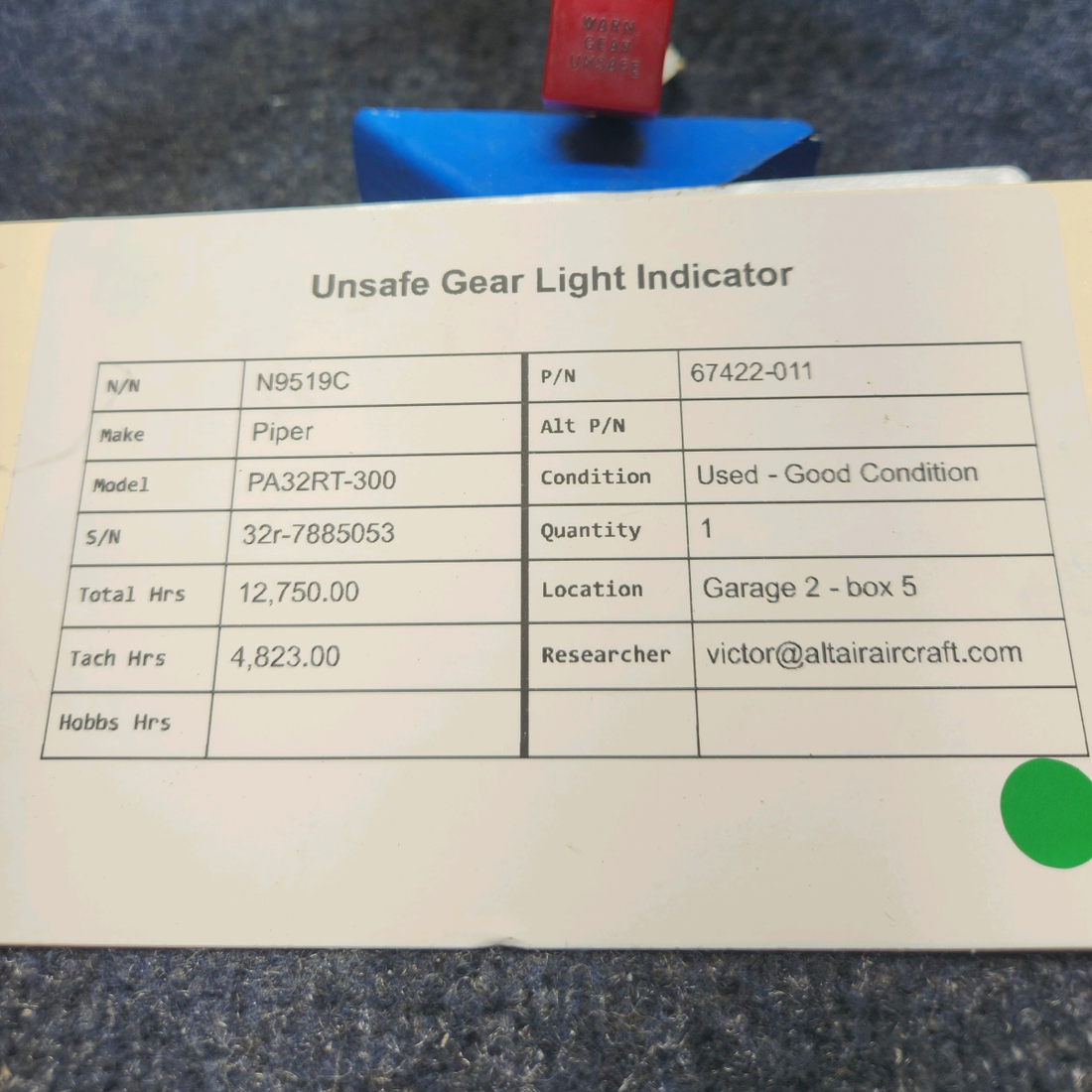 Used aircraft parts for sale, 67422-011 Piper PA32RT-300 UNSAFE GEAR LIGHT INDICATOR