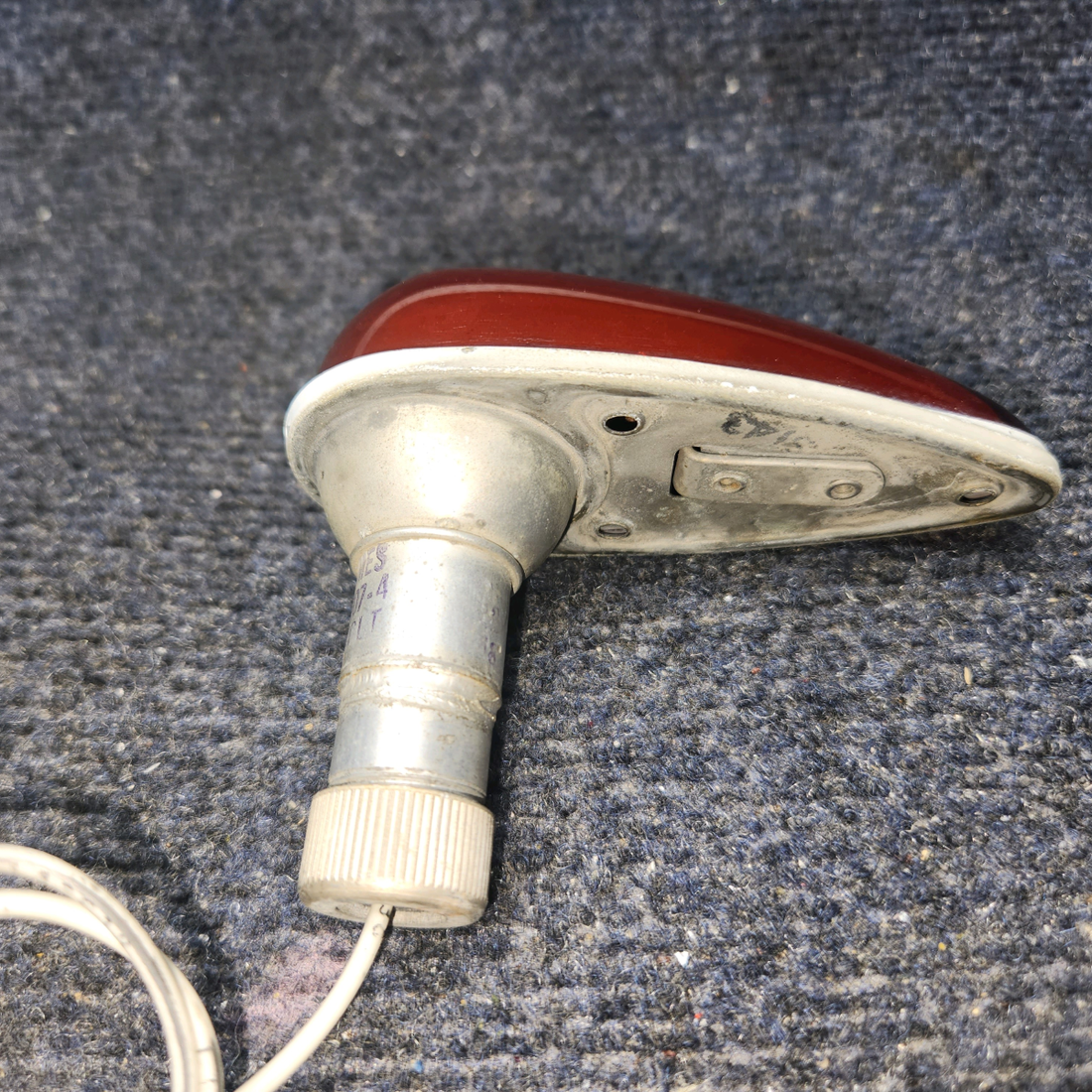 Used aircraft parts for sale, B3307-3 Grimes BEECHCRAFT 95-55B Wing Tip Navigation Light