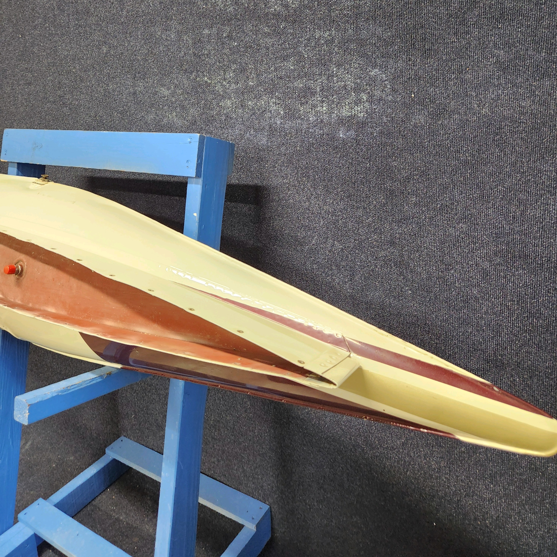 Used aircraft parts for sale, MECO Tip Tank BEECHCRAFT F35 BONANZA 10 GAL AUX TIP TANK LH AND RH "ALUMINUM" SET OF TWO.