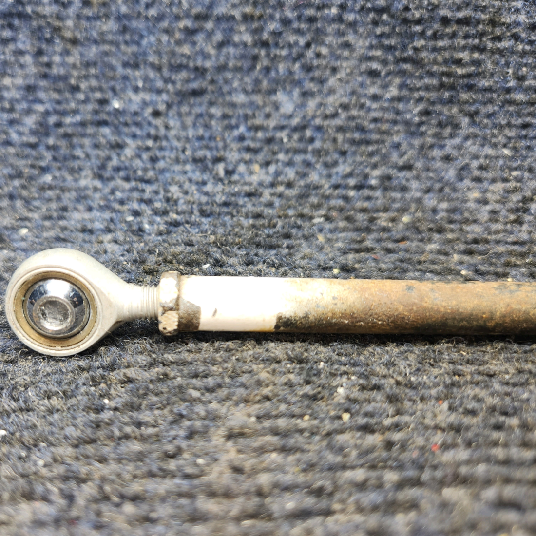 Used aircraft parts for sale, 62766-000 PIPER PA28-140 Aileron Push Rod Assembly