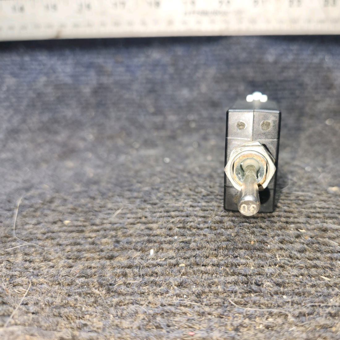 Used aircraft parts for sale, W31-X2M1G-30 Tyco cessna 172k Toggle Breaker Switch – 50/240V, 30 Amp