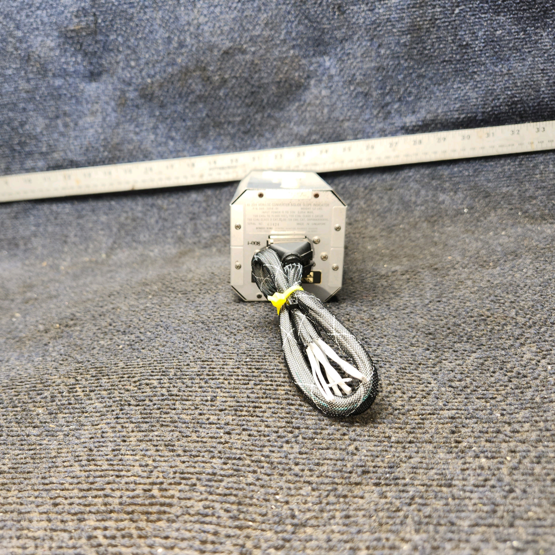 Used aircraft parts for sale, 066-3056-01 Bendix King KI 209 Cessna 182G VOR/LOC Converter and Glide Slope Indicator