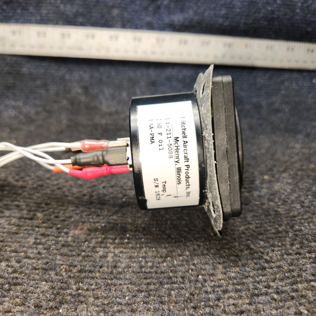 Used aircraft parts for sale, D1-211-5088 Mitchell Cessna 172E Electric Oil Temp Gauge