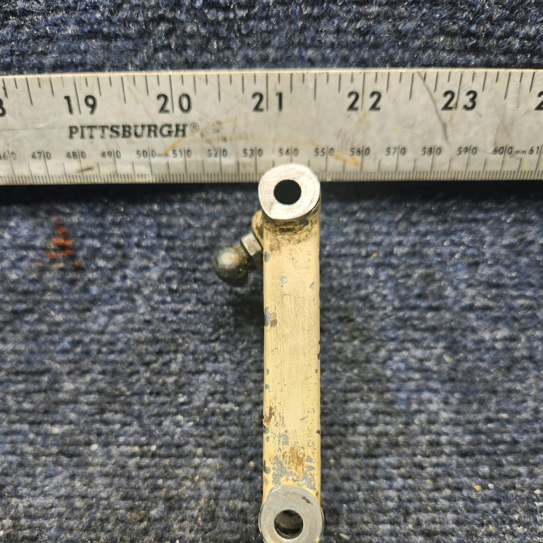 Used aircraft parts for sale, 35-825035 Beechcraft F33A NOSE GEAR STEERING IDLER CROSS LINK ASSY