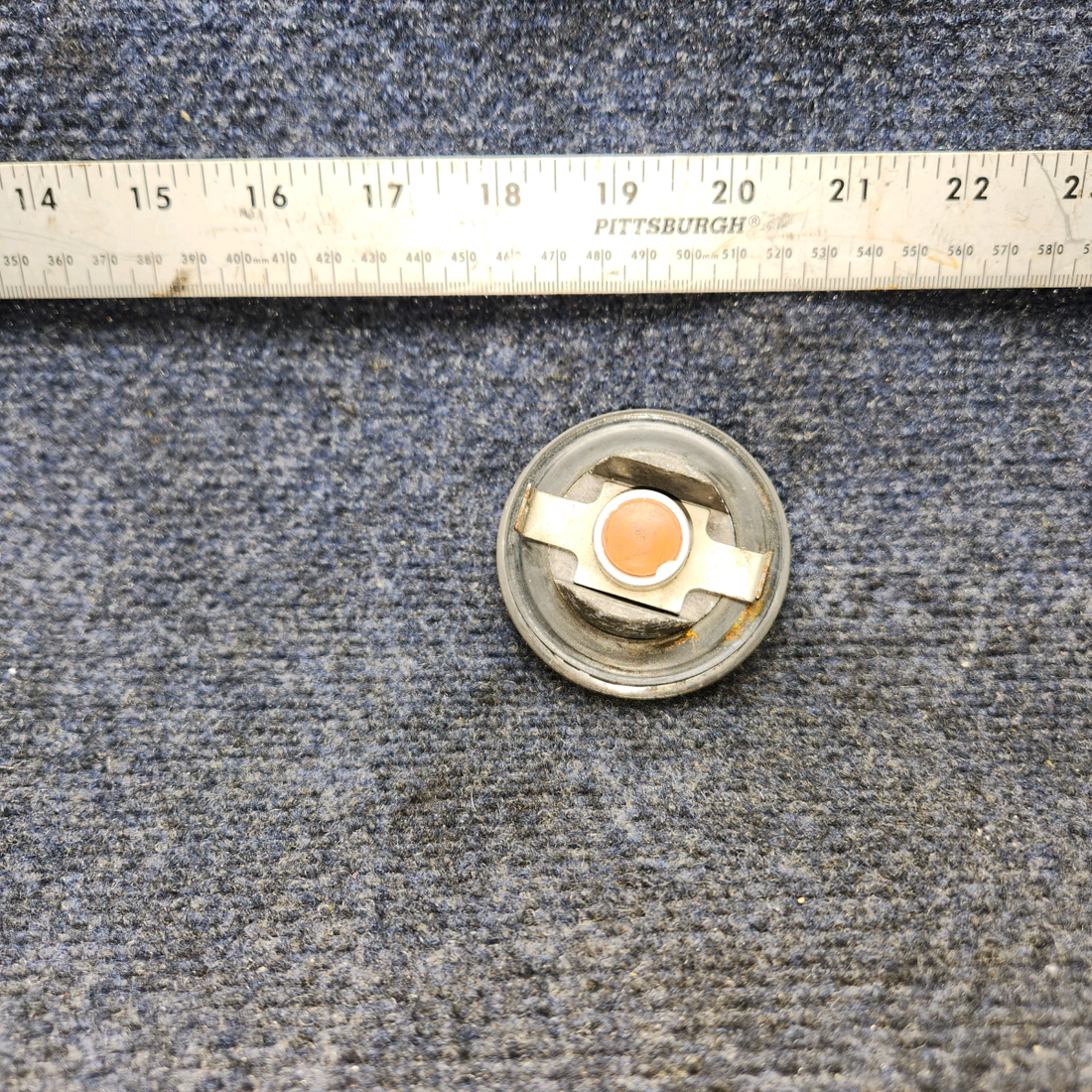 Used aircraft parts for sale, 0426015-1 CESSNA 172K FUEL CAP ASSY