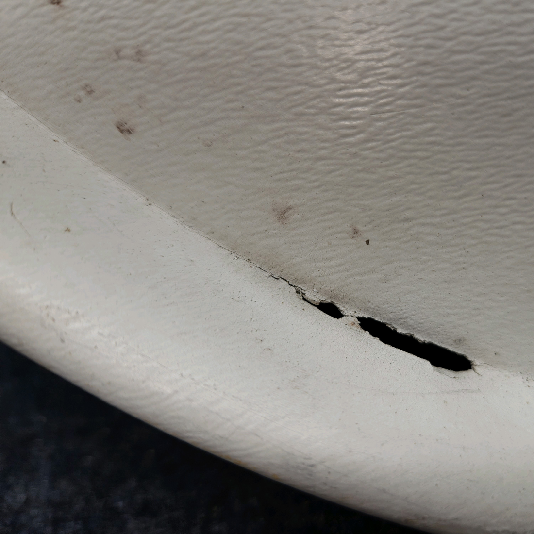 Used aircraft parts for sale, 0511470-4 Cessna 172F Baggage Compartment Rear (Cracked)