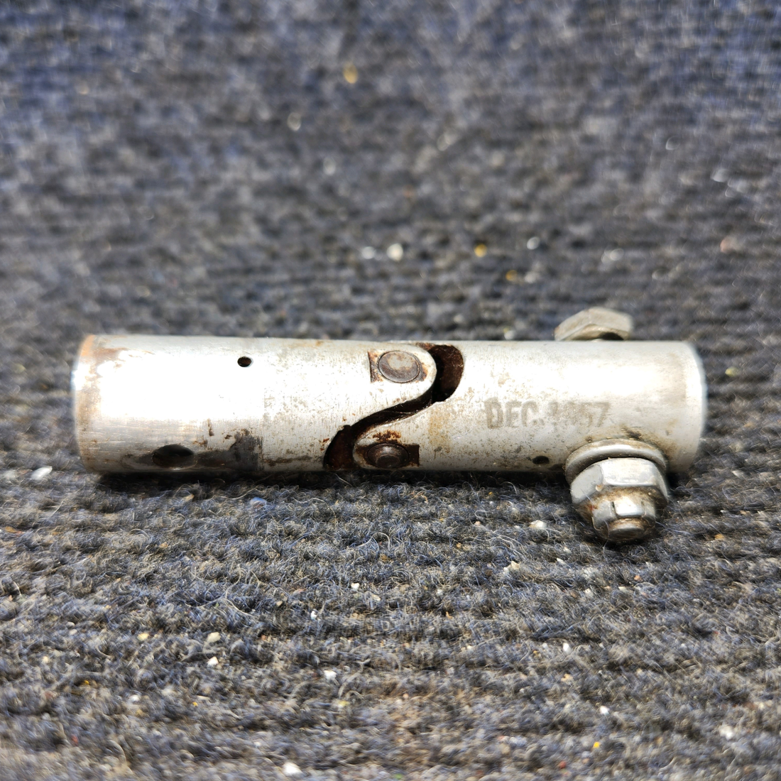 Used aircraft parts for sale, 0411079-1 Cessna C175 Control Yoke Universal Join