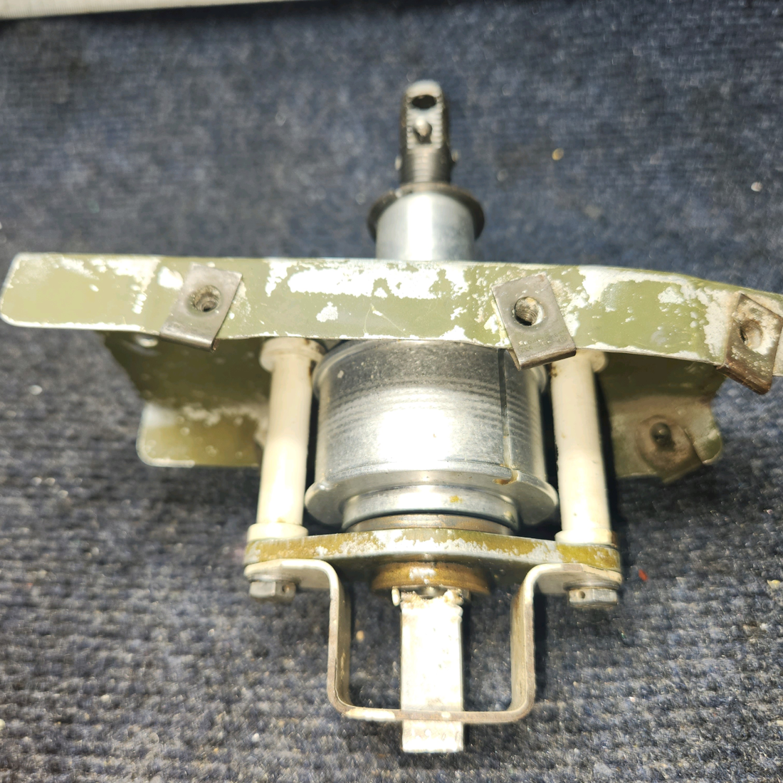 Used aircraft parts for sale, 78925-003 Piper PA28RT-200 Stabilator Trim Barrel