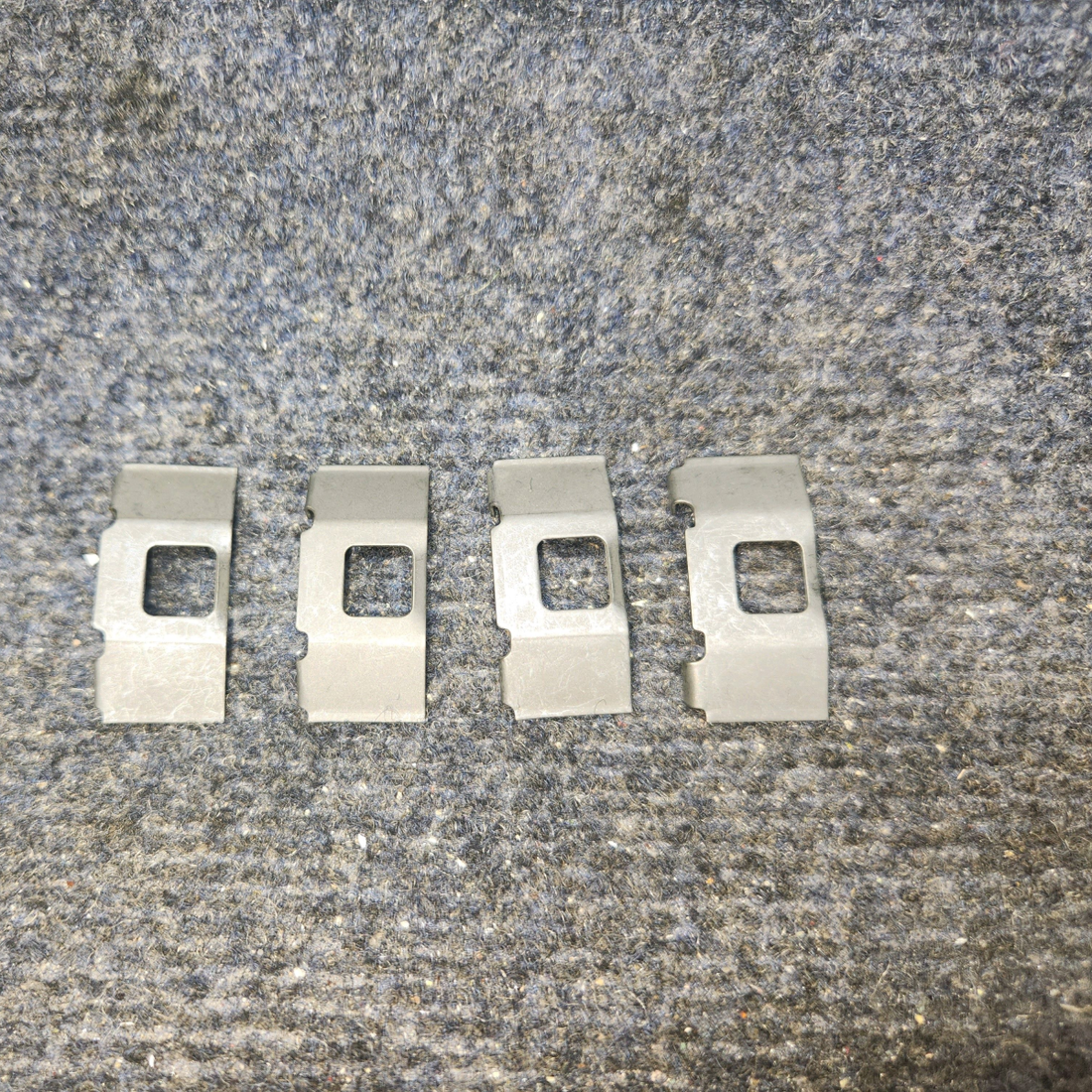 Used aircraft parts for sale, 9520675 Goodyear Cessna 120/140/170/early 172-182 Goodyear Aircraft Brake Clip Set of 4
