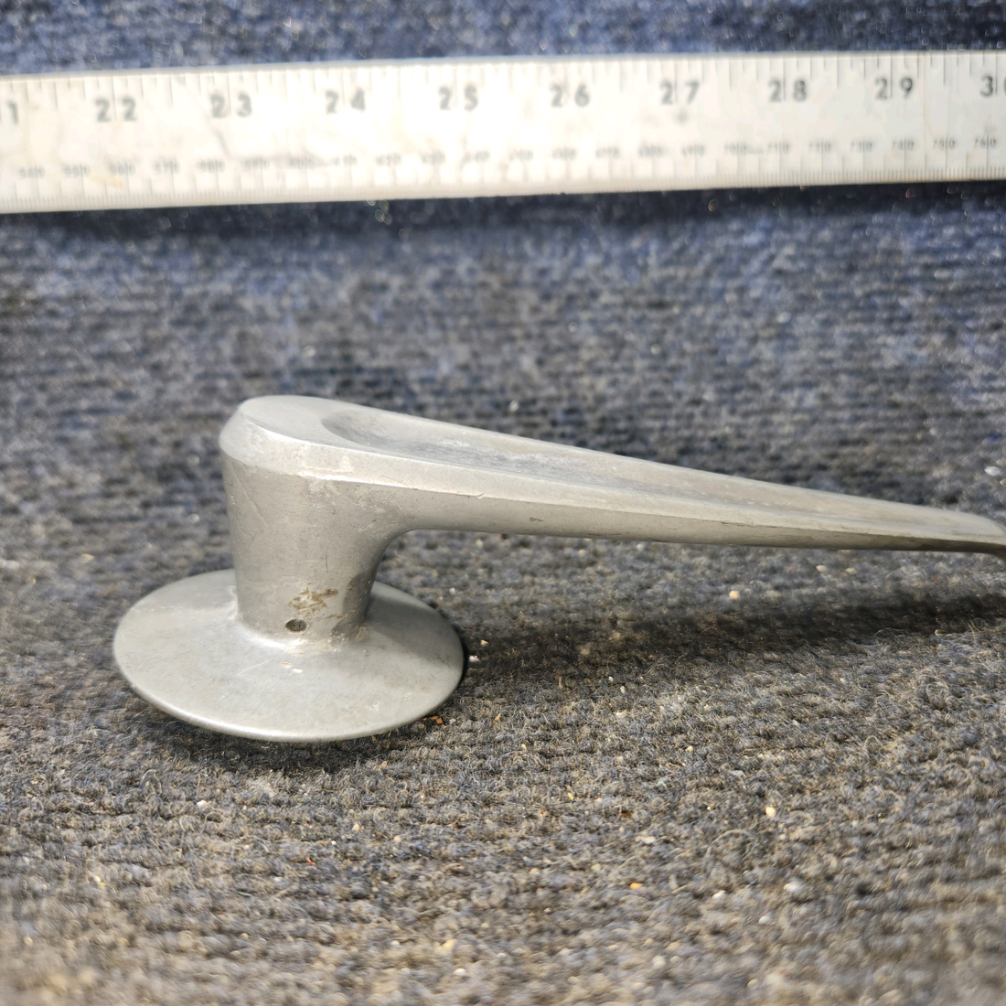 Used aircraft parts for sale, 0711027-1 Cessna 172E Inside Cabin Door Handle LH or RH