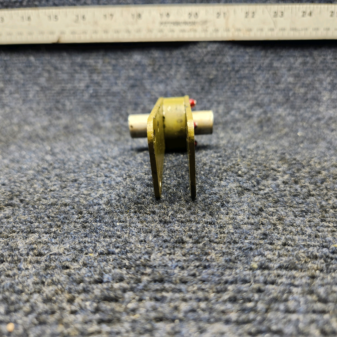 Used aircraft parts for sale, 913031-000 Mooney M20J ELEVATOR BELLCRANK BRACKET