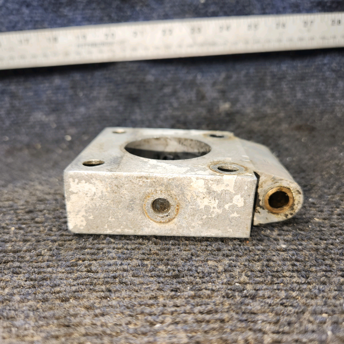 Used aircraft parts for sale, 0624-927 Piper PA-28-140 Nose Gear Fork Block
