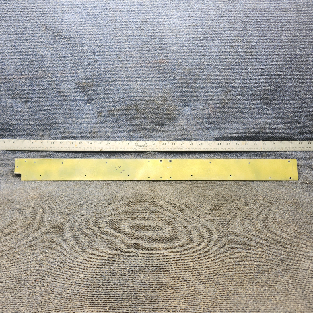 Used aircraft parts for sale, MC0511243-5 cessna 172N Seat Rail – Outboard LH