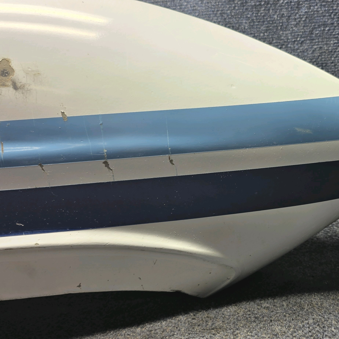 Used aircraft parts for sale, 0741046-200 Cessna 182G Main Landing Gear Fairing Assembly RH With Braket