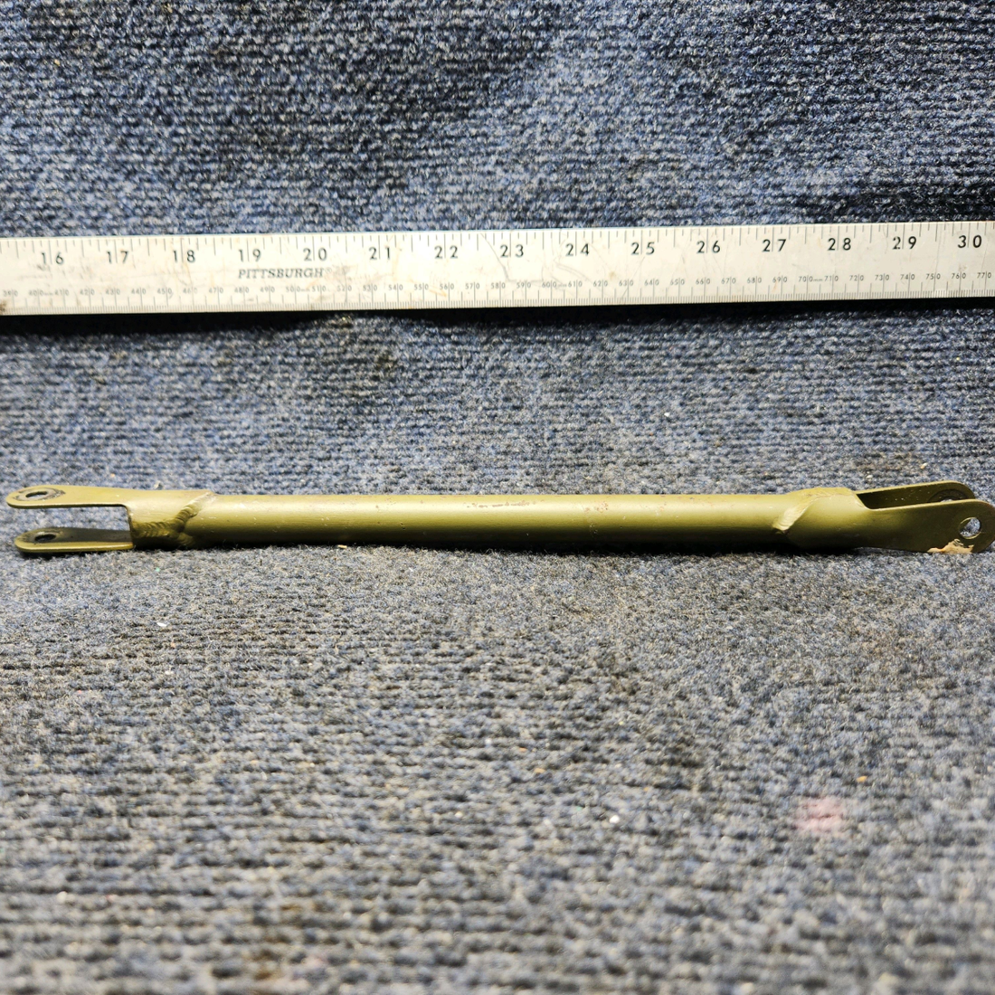 Used aircraft parts for sale, 2413057-1 Cessna 172RG Bellcrank To control Elevator