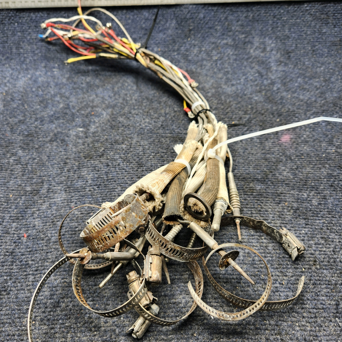 Used aircraft parts for sale, EGT-701-4C Mooney M20K ENGINE TEMPERATURE INDICATOR ASSEMBLY (11-30V)CHT & EGT PROBES (SIX),