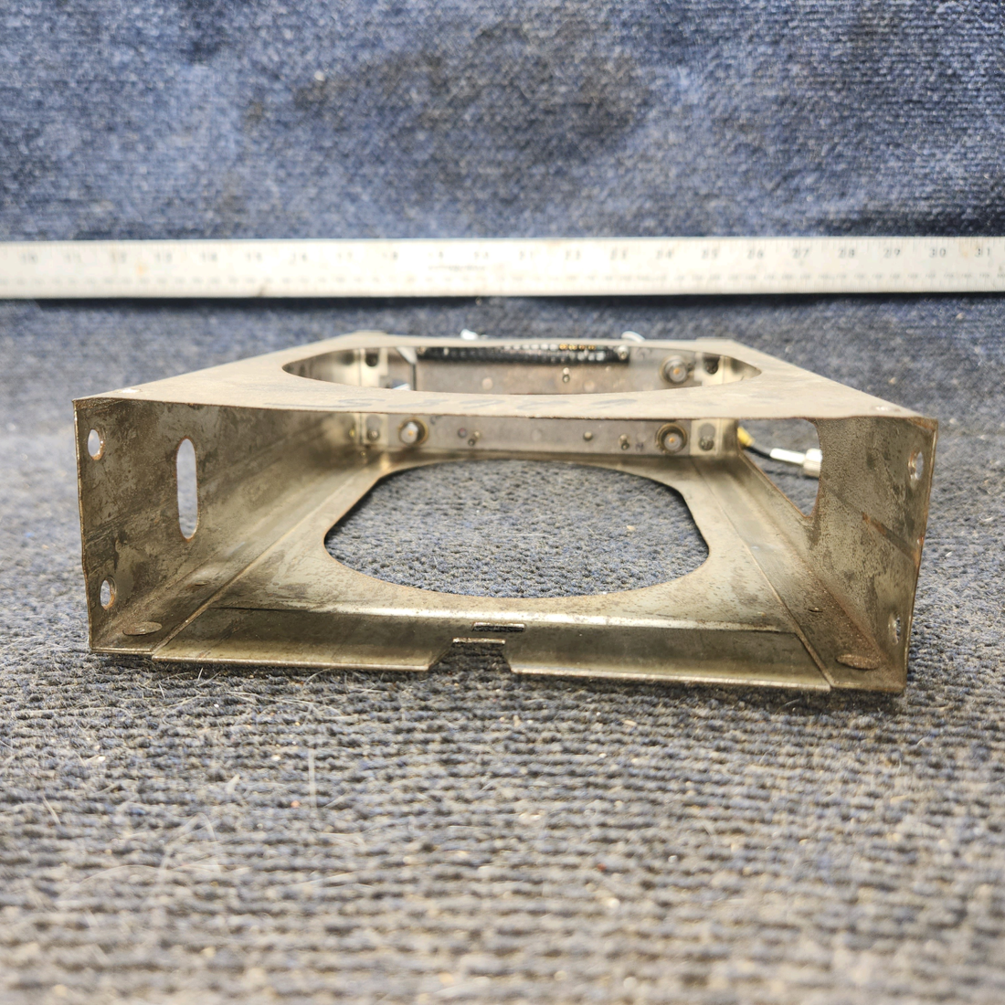 Used aircraft parts for sale, 069-1024-01 King Radio KX 155 piper PA-28-181 NAV/COMM Glideslope 14V w/ Tray & Wiring