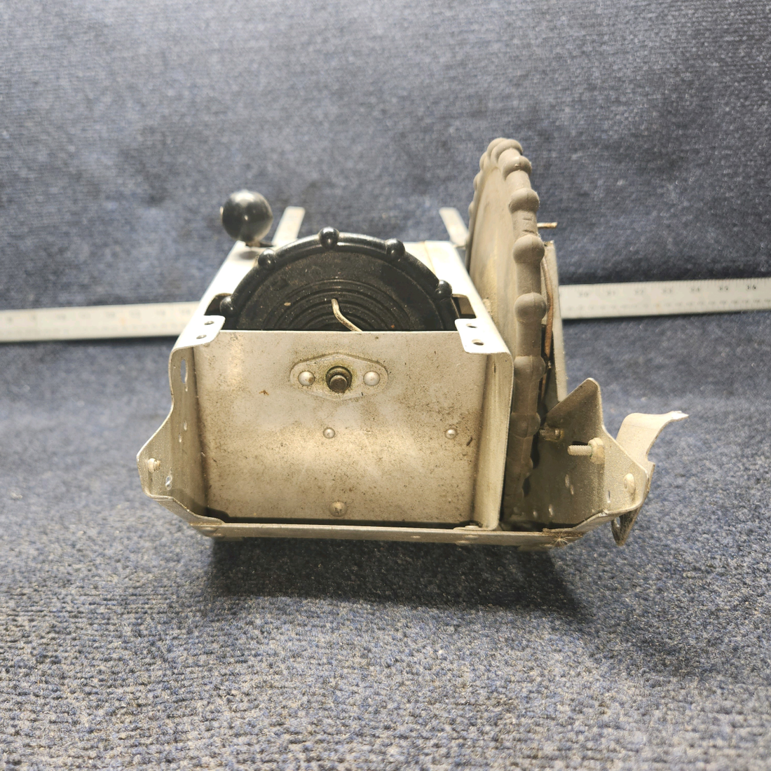 Used aircraft parts for sale, 2413013-200 Cessna 172RG Console Assy