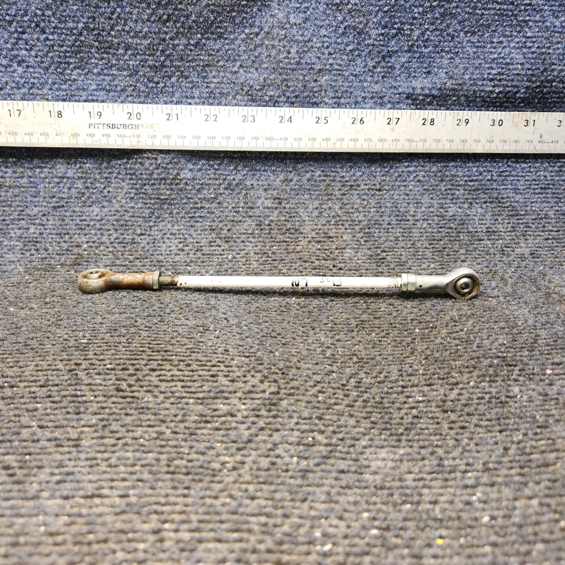Used aircraft parts for sale, 0523537-2 Cessna 172E Push-Pull Flap Rod