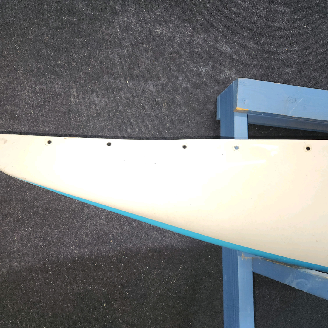 Used aircraft parts for sale, 62090-000 PIPER PA28-140 LH Wing Tip Assembly - Fiberglass