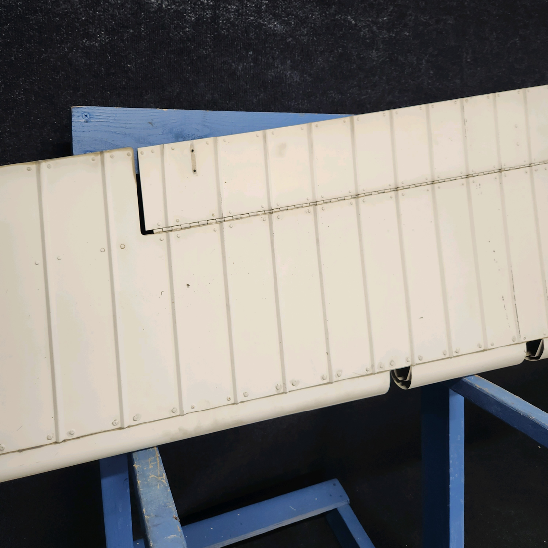 Used aircraft parts for sale, 2432000-200 CESSNA C172RG ELEVATOR ASSEMBLY RH W/ TRIM TAB