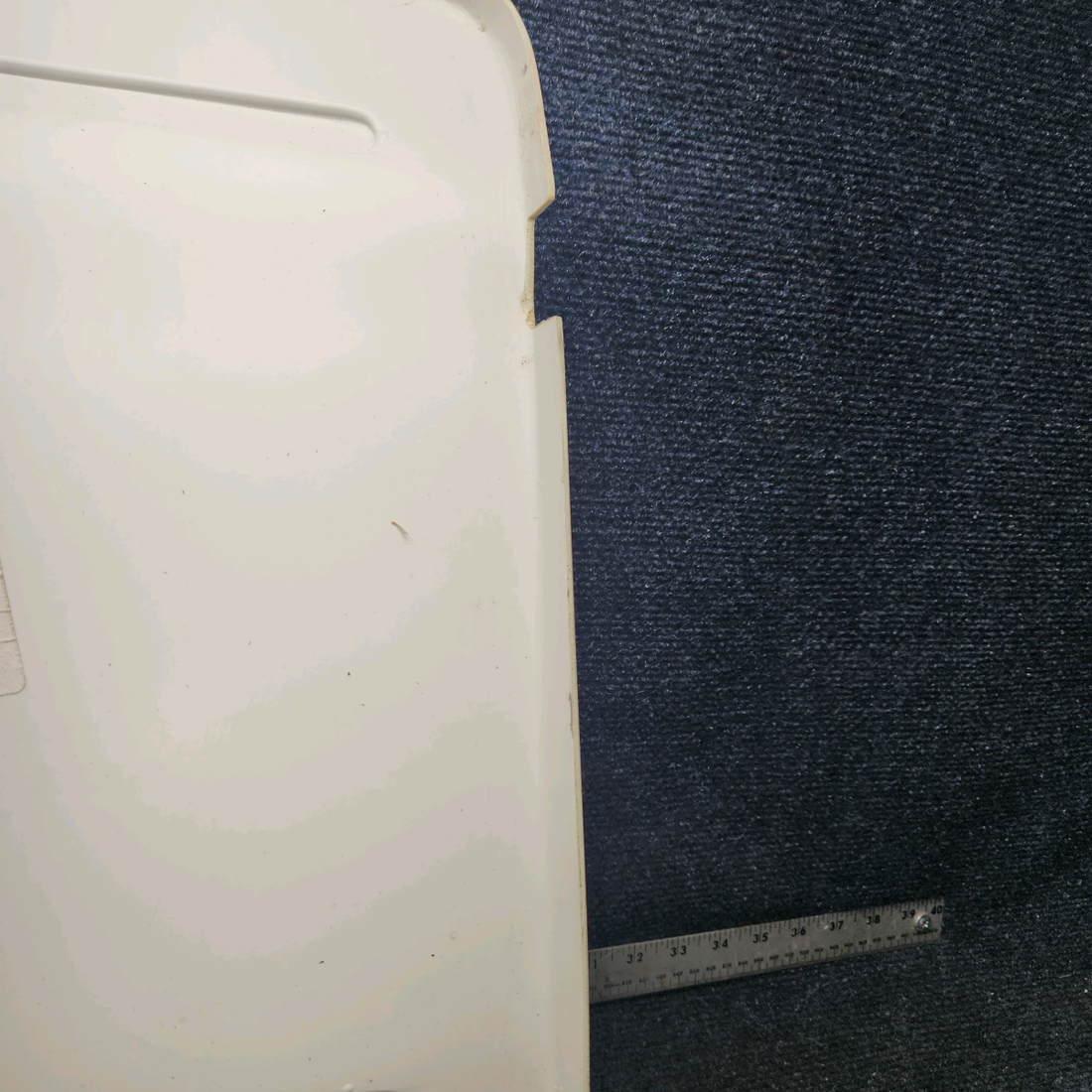Used aircraft parts for sale, 0715079-18 cessna 172N Baggage Door Cover