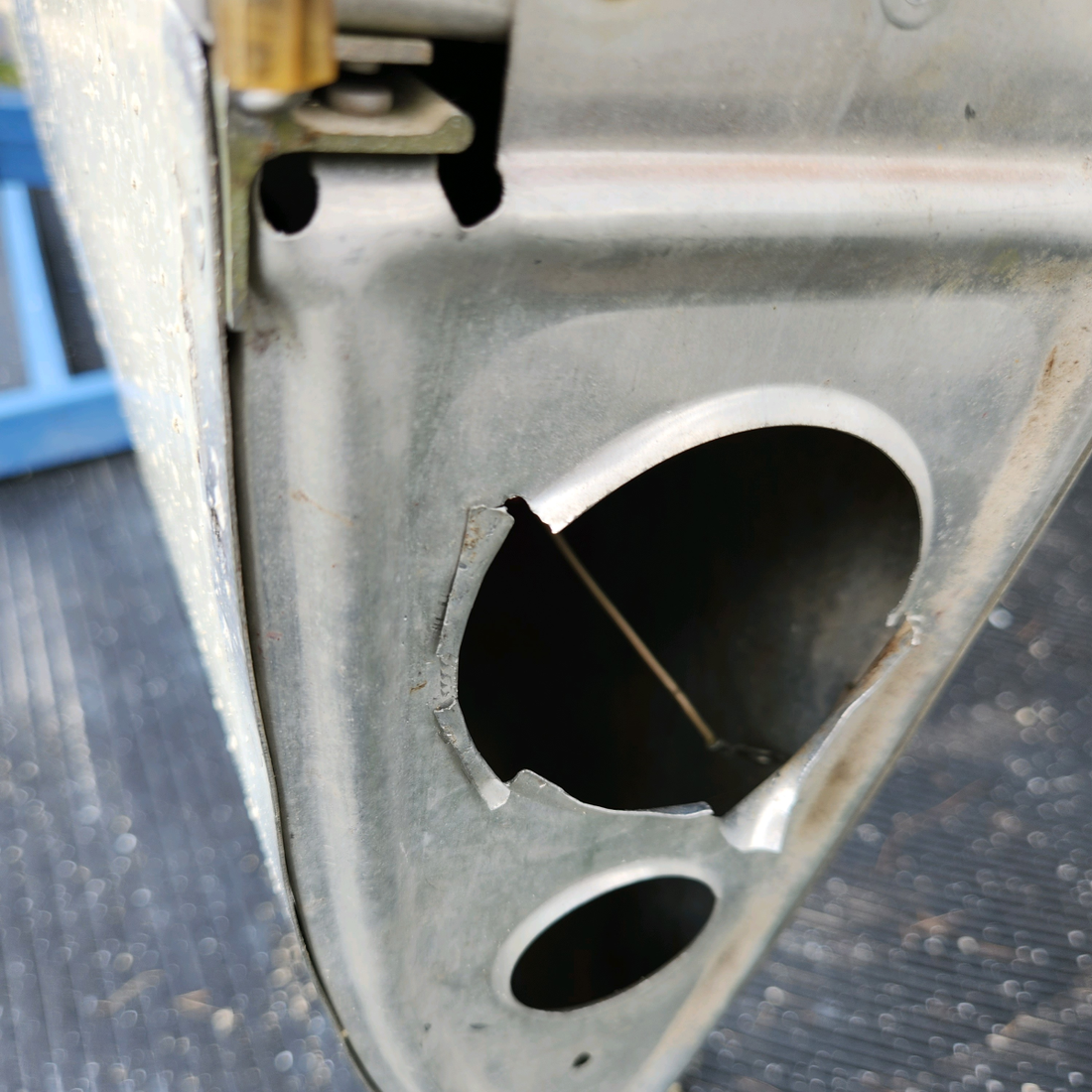 Used aircraft parts for sale, 35-115300 SA320 BEECHCRAFT F35 LH WING ASSEMBLY-OR IS SOLD IN PARTS
