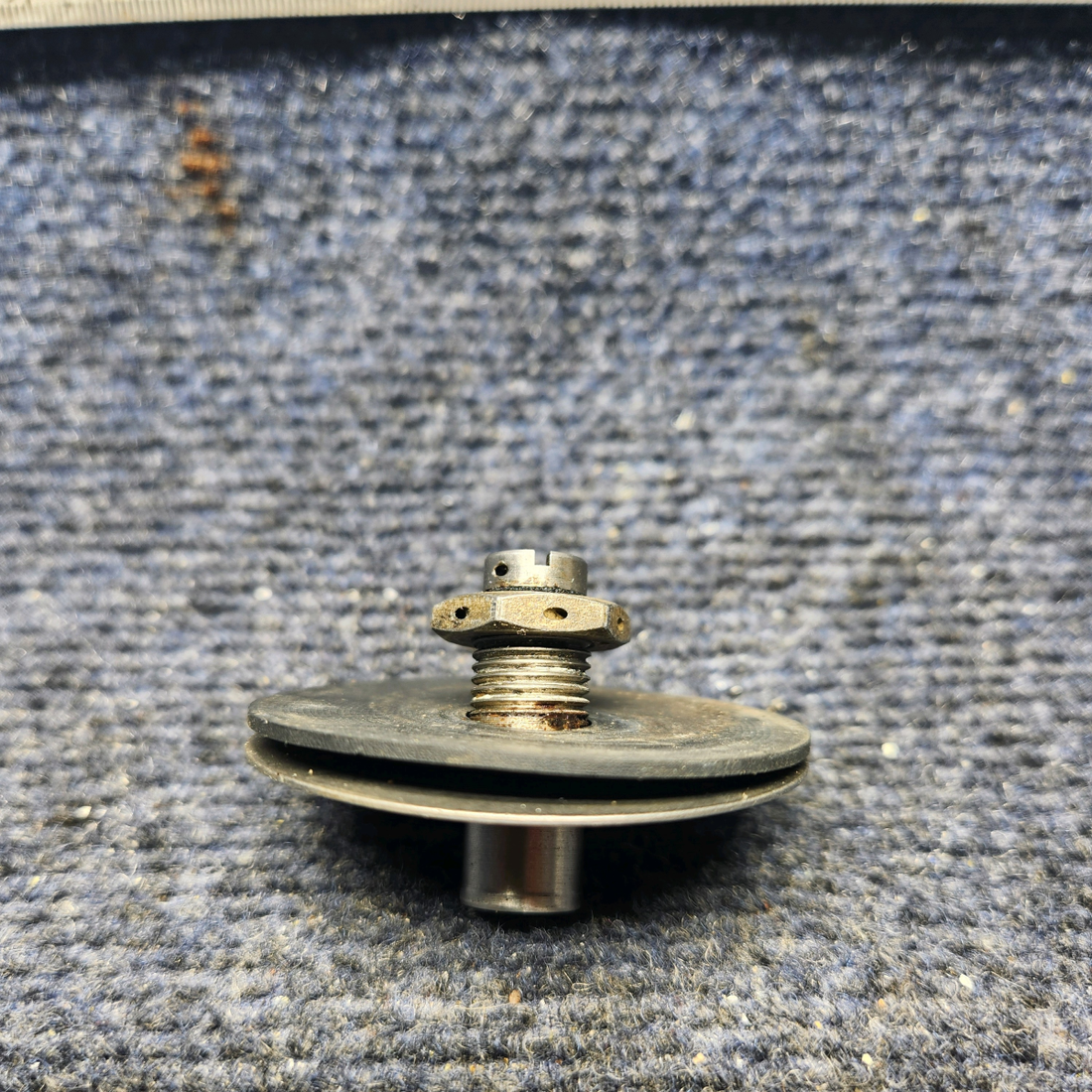 Used aircraft parts for sale, QDV-2 Beechcraft F33A QUICK DRAIN VALVE ASSEMBLY