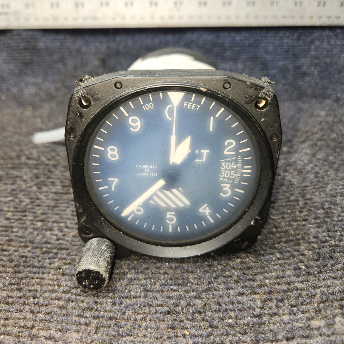 Used aircraft parts for sale, C661071-0101 United Instruments 5934P-1 Cessna 172E Altimeter Indicator