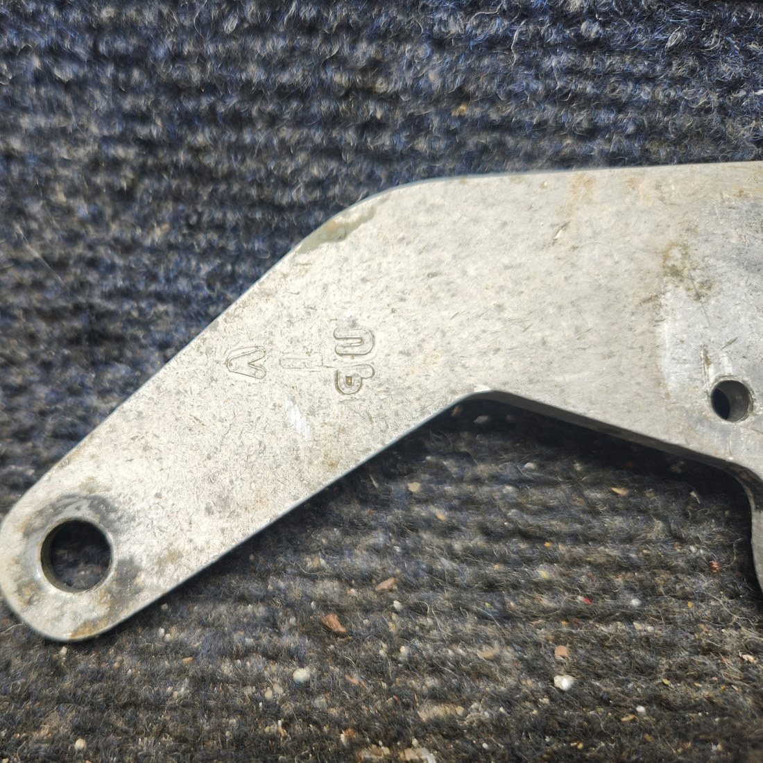 Used aircraft parts for sale, 0432166-1 cessna 150G Elevator Bellcrank Assembly