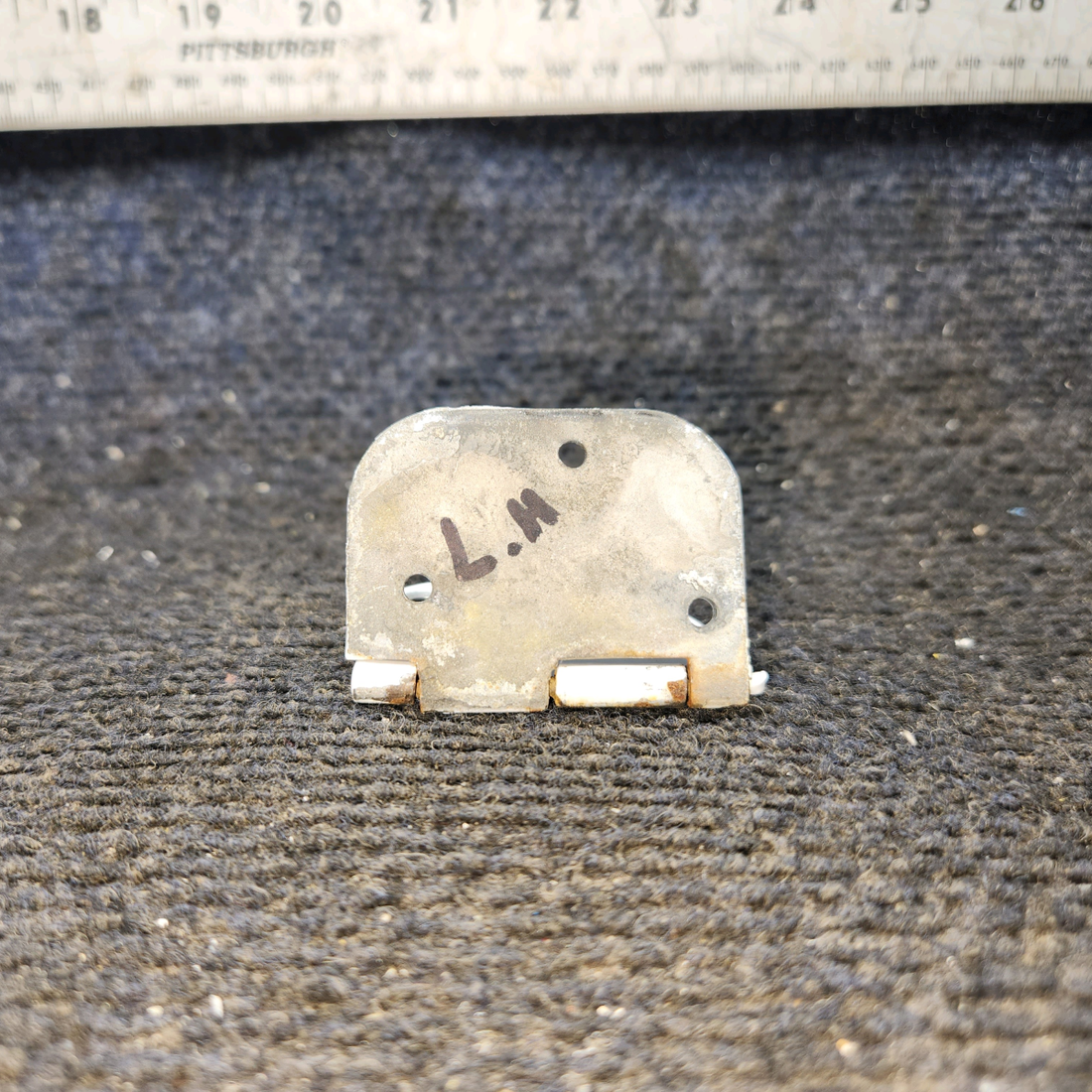 Used aircraft parts for sale, 0511280-3 Cessna 172E Cabin Door Lower Hinge Assembly LH
