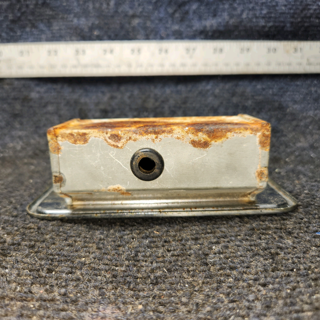 Used aircraft parts for sale, 35-534242 Beechcraft 35-33 Ash Tray