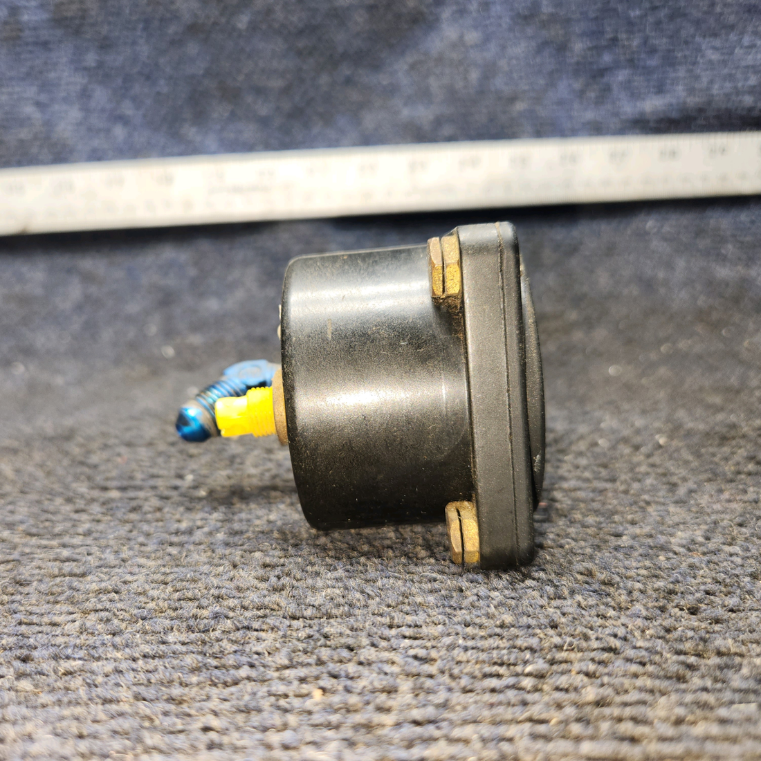 Used aircraft parts for sale, 22-880-03 Garwin Beechcraft 35-33 Suction Indicator