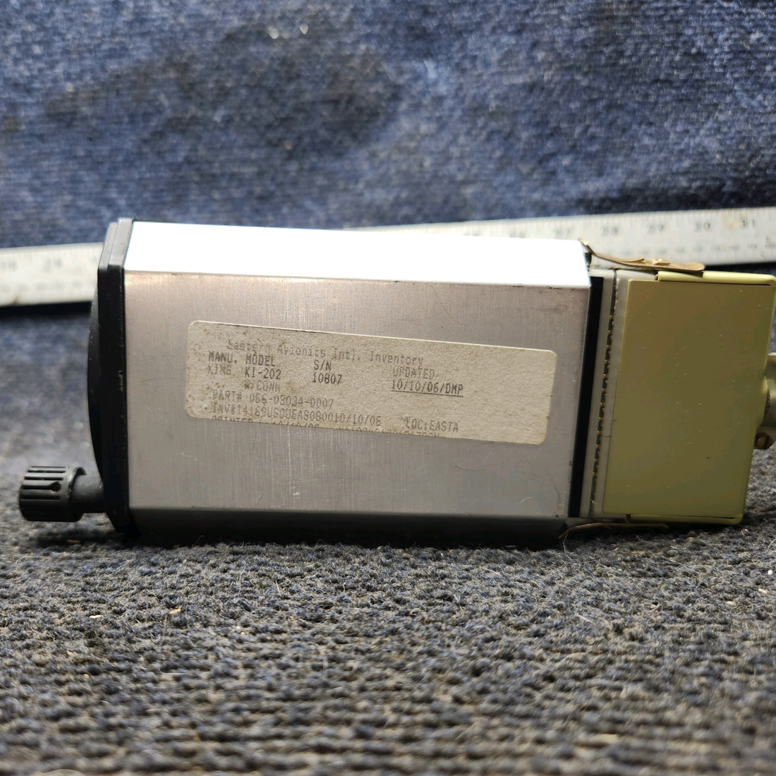 Used aircraft parts for sale, 066-3034-07 King Radio KI-202 cessna 172N VOR, Localizer Indicator