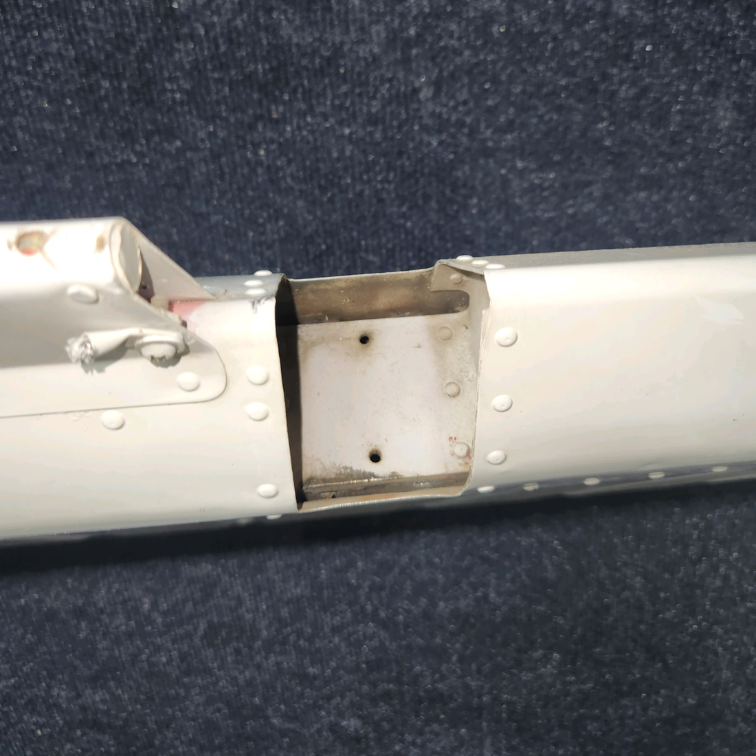 Used aircraft parts for sale, 33-130000-44 BEECHCRAFT 95-55B Aileron Assembly RH