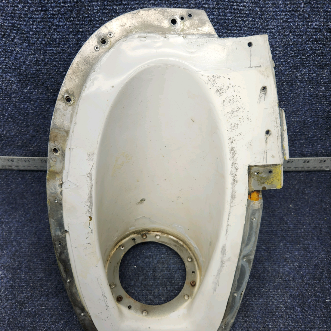 Used aircraft parts for sale, 2452006-22 CESSNA C172RG LANDING LIGHT HOUSING ASSEMBLY RH