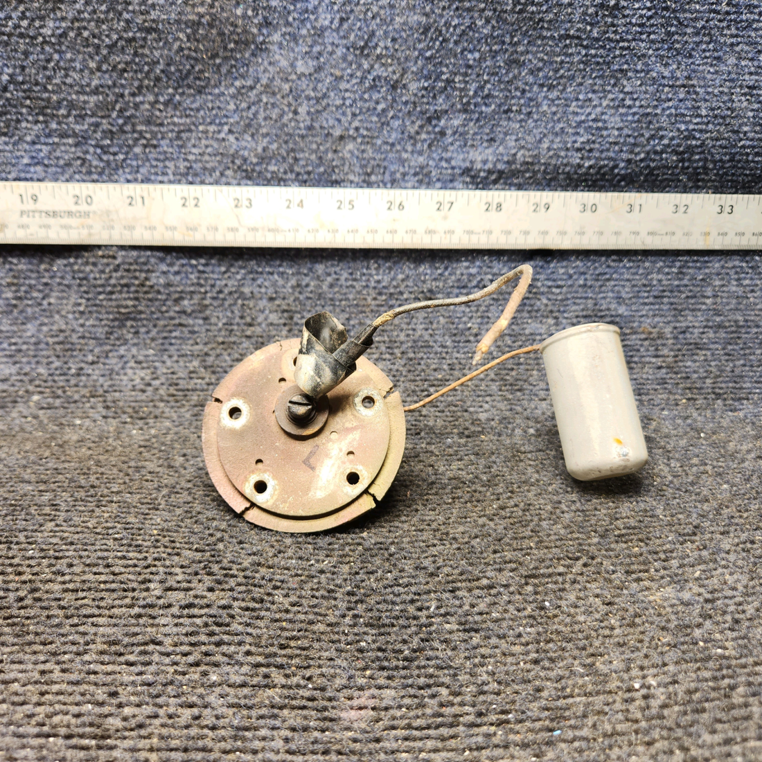Used aircraft parts for sale, 0523557-1 Cessna 172 Fuel Gauge Transmitter (Core)