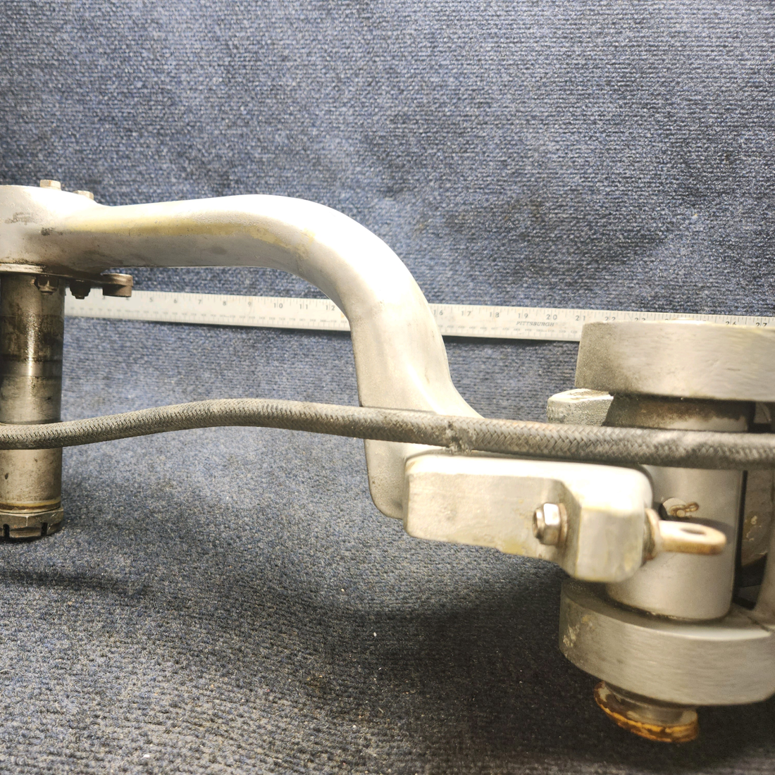 Used aircraft parts for sale, 169-810001-602 Beechcraft A24R Main Landing Gear Assembly RH