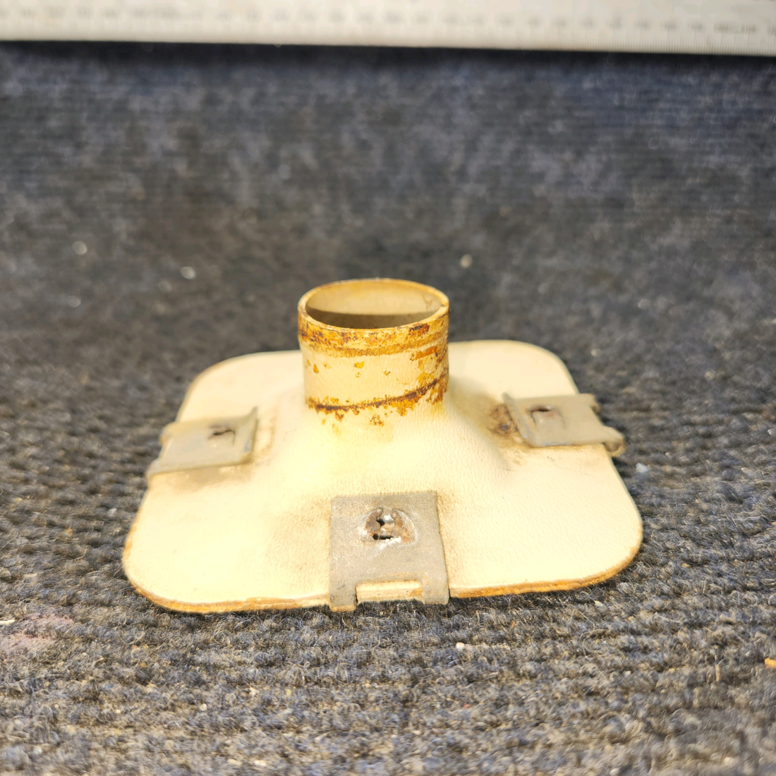 Used aircraft parts for sale, 0700327-1 Cessna 172F Cessna Vent Adapter (Adapter Only)