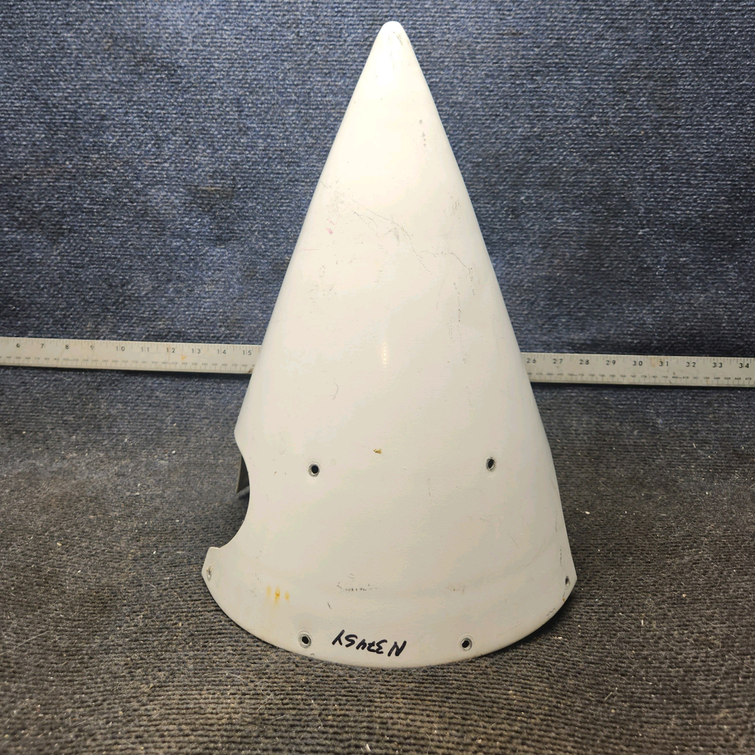 Used aircraft parts for sale, 0550236-8 cessna 172N Spinner