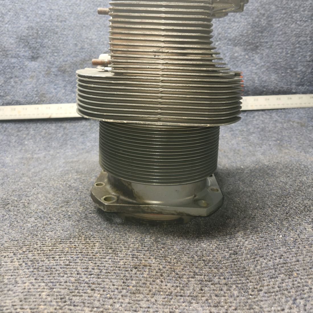 Used aircraft parts for sale, LW-12416 Lycoming O-320-D2A Piper PA28-140 Cylinder Wide Deck Chrome with High-Compression Piston