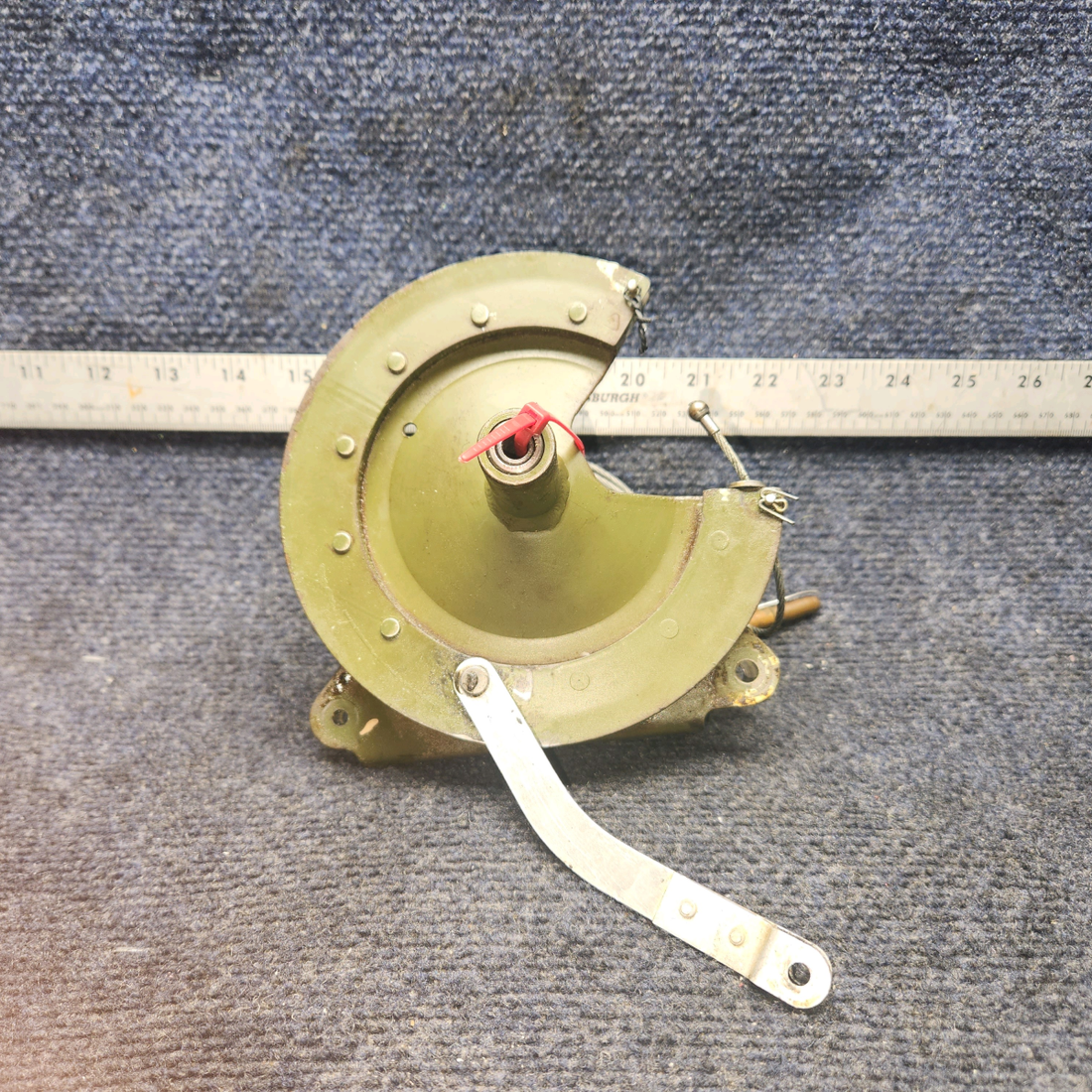 Used aircraft parts for sale, 0760612-1 CESSNA 172K FLAP DRIVE PULLEY ASSEMBLY RH