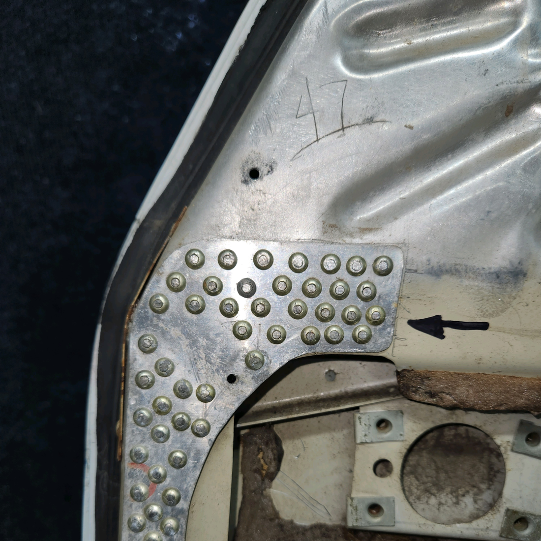 Used aircraft parts for sale, 79545-000 Piper PA28-140 Cabin Door Assy - No Hinges