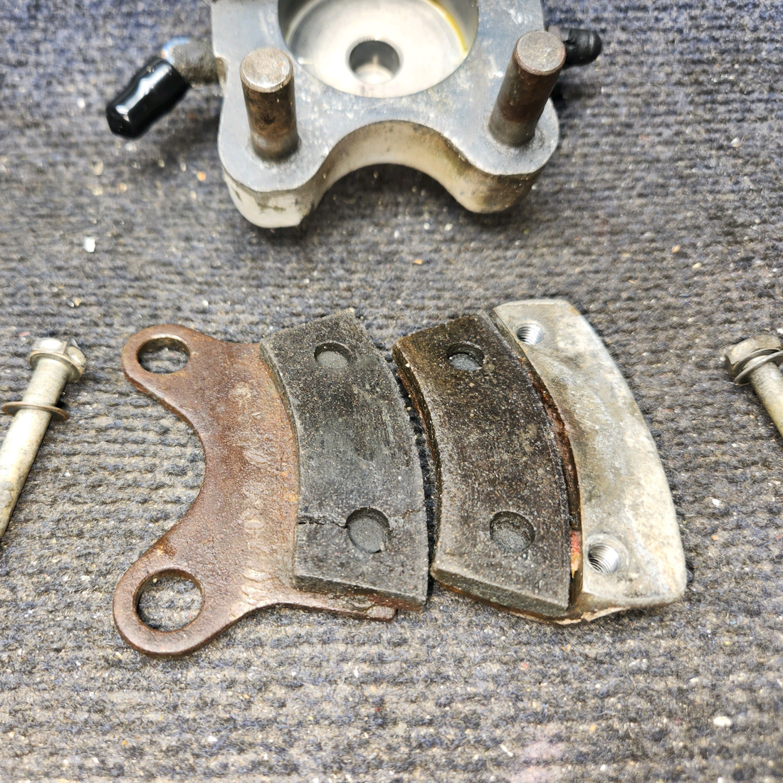 Used aircraft parts for sale, 30-63A Cleveland 30-63A Cessna 172F Brake Caliper Assembly