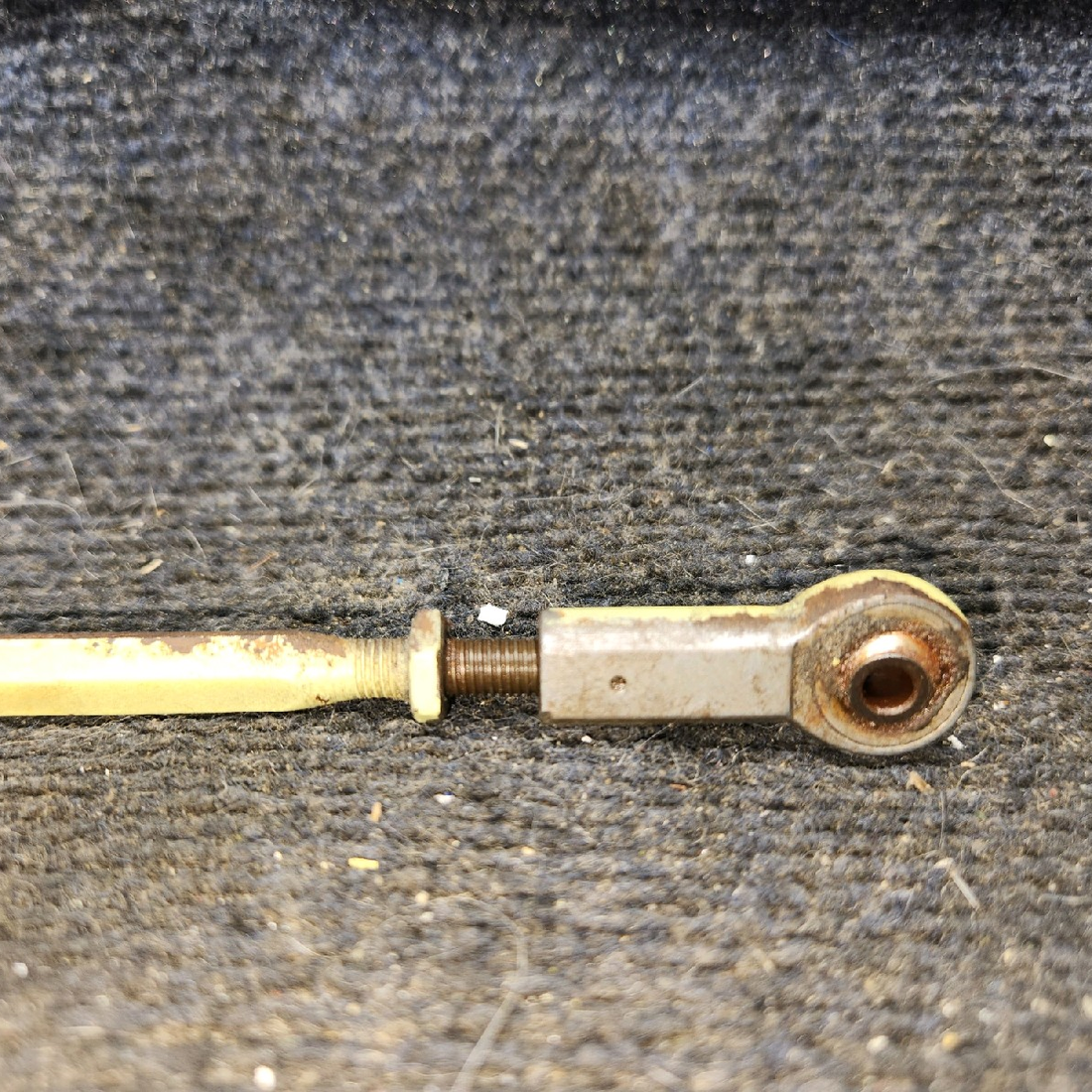 Used aircraft parts for sale, 62764-000 piper PA-28-181 Flap Tube Rod Assembly